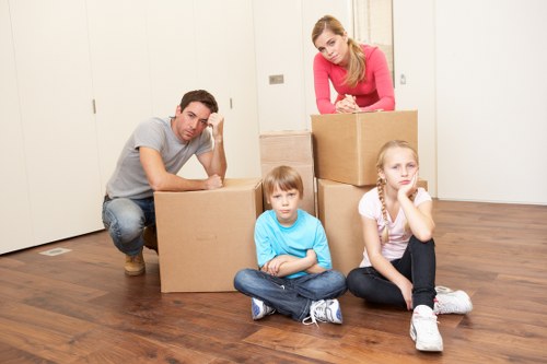 Flexible Westkensington self storage for personal and business needs