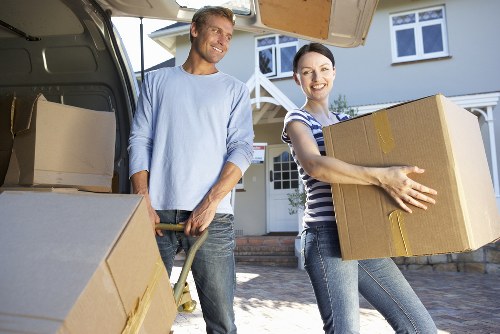 Secure storage units for removals and storage in Westkensington